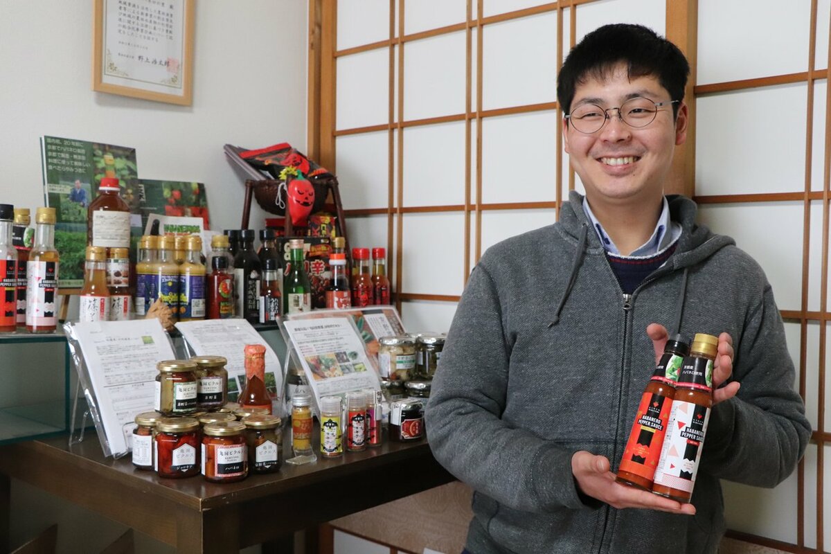 ハバネロで地域を ホット に 京都で30種類の唐辛子栽培する若者の思い 経済 地域のニュース 京都新聞