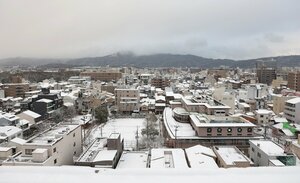 雪が積もった京都市内
