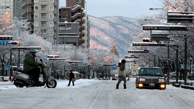 大雪の記録 正月からドカ雪 京都市の積雪22センチで交通大混乱 15年の大雪 社会 地域のニュース 京都新聞