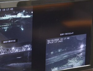日吉町のライブカメラが故障したため、一部が真っ黒になっているなんたんテレビの画面