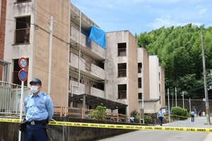 開田さんの遺体が見つかった市営住宅（７月１７日、京都市西京区）