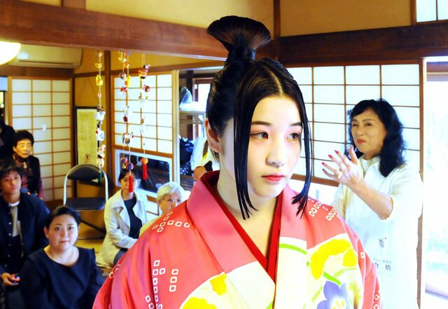 女性の 自髪結い 知ってますか 江戸期までの13種類再現 社会 地域のニュース 京都新聞