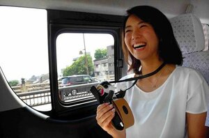 ロボホンが京都の観光地をガイドする「京の『ロボ旅』タクシー」のイメージ