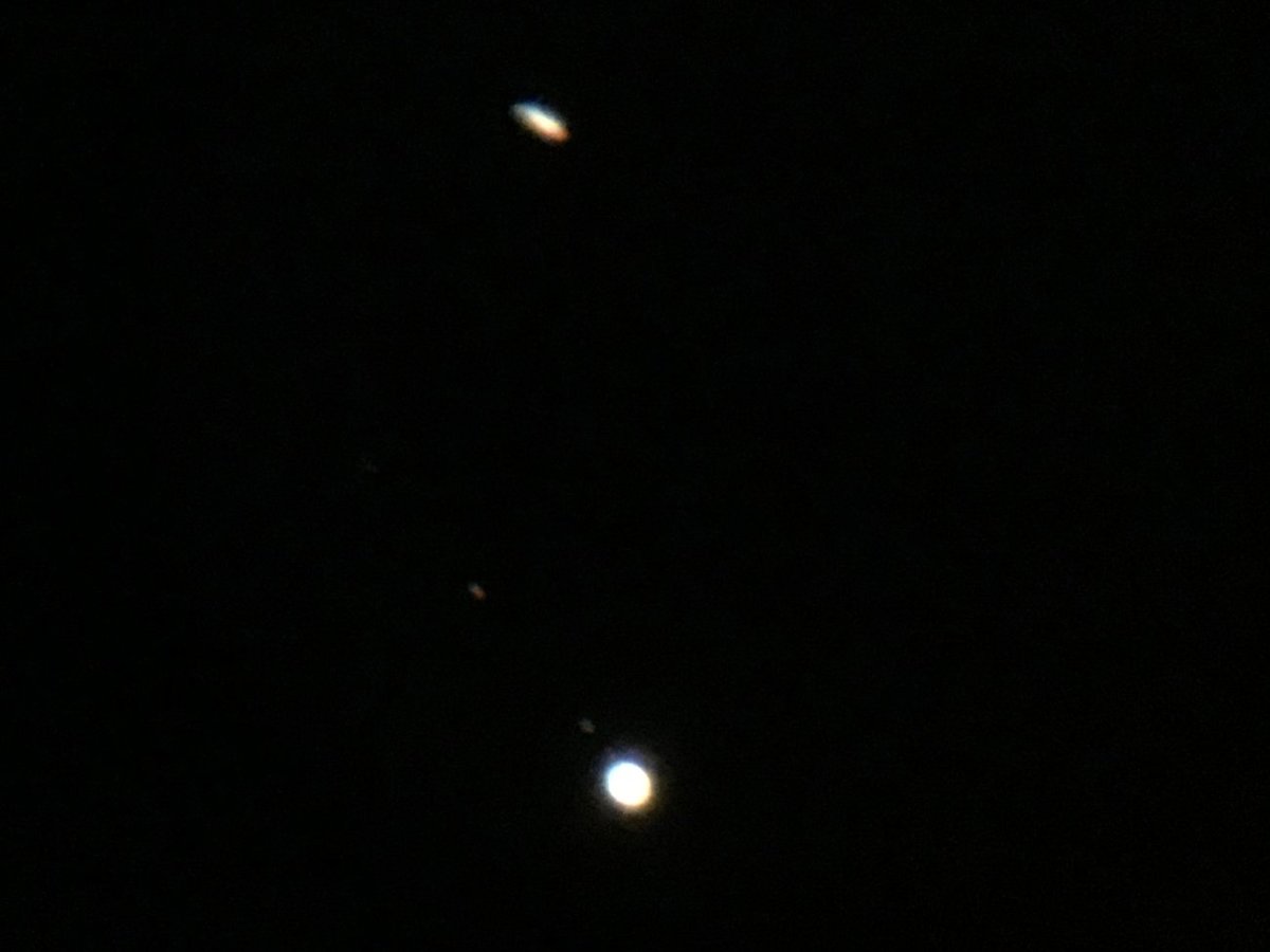木星と土星、きょう21日夜が最接近　望遠鏡にガリレオ衛星や土星の環　400年ぶり天体ショー