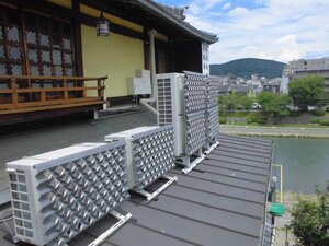 京都設備の和紙素材の室外機カバー