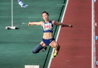 女子走り幅跳び 中西が日本新 日本パラ陸上選手権 第１日 全国のニュース 京都新聞