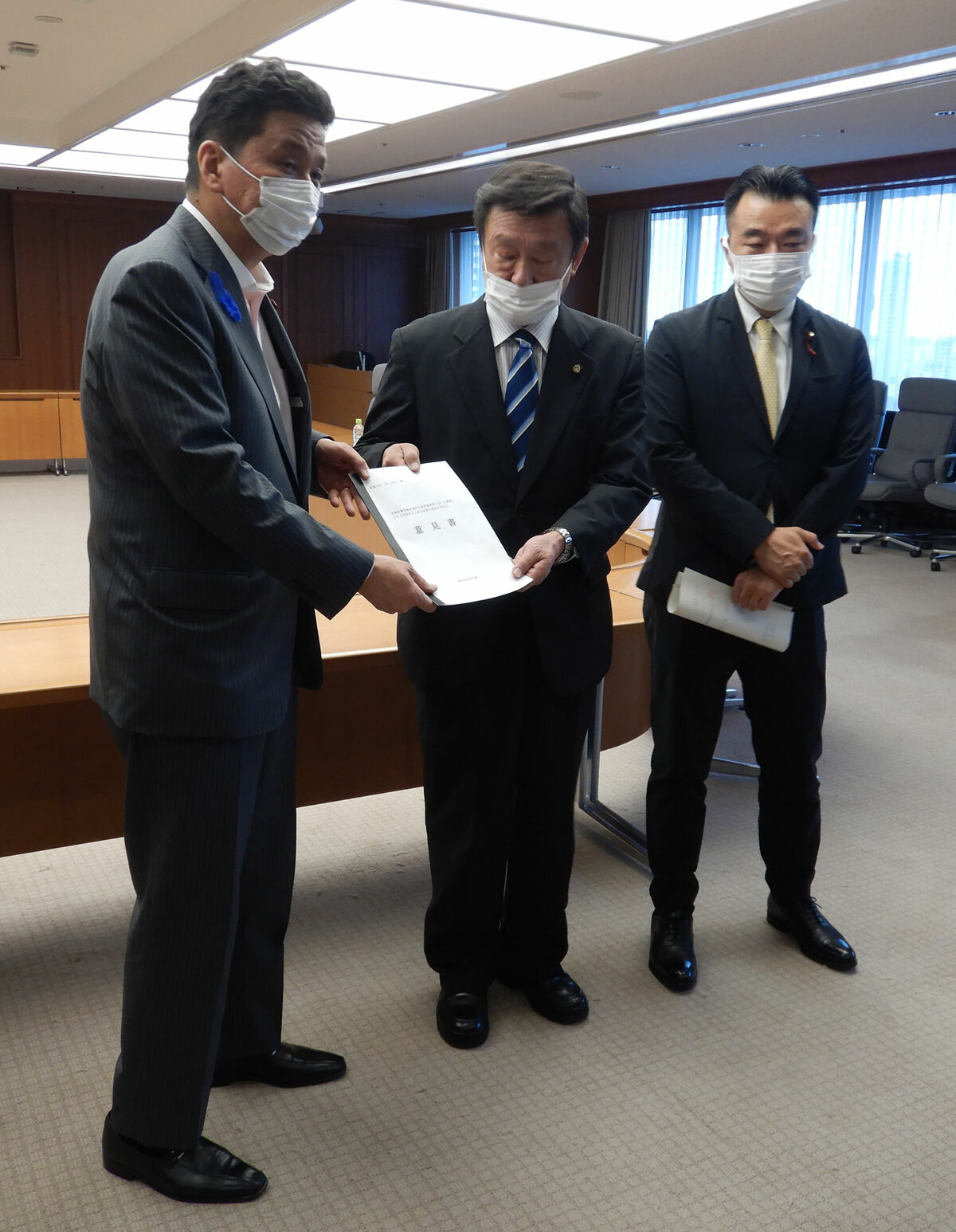 陸自の砲弾誤射　滋賀・高島市議会が防衛相に再発防止の意見書提出