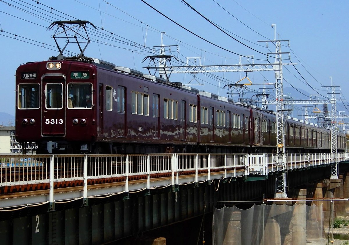 阪急京都線で特急電車が人身事故、京都線と千里線が一時運転見合わせ