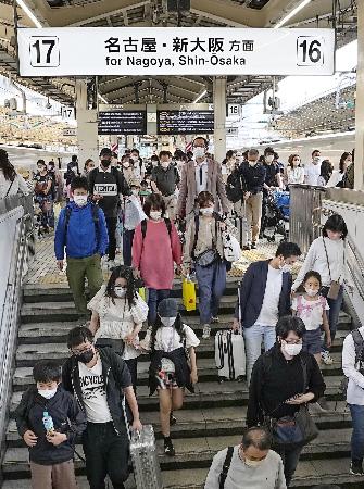 ｇｗ終盤 上りピーク 新幹線で一部混雑 渋滞も 全国のニュース 京都新聞