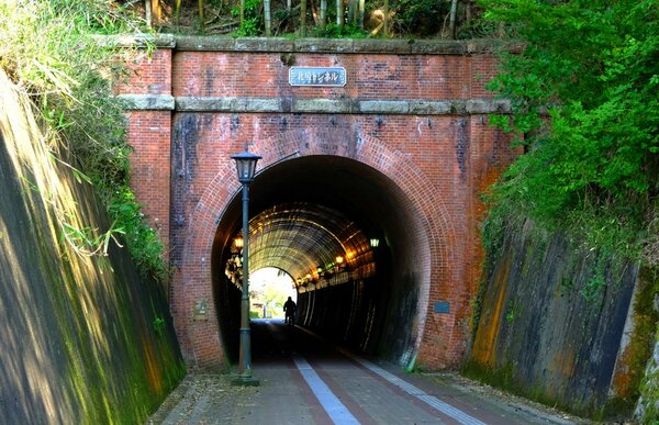 旧日本海軍ゆかり鉄道跡のトンネル 長寿命化へ修繕 京都 舞鶴 観光 地域のニュース 京都新聞