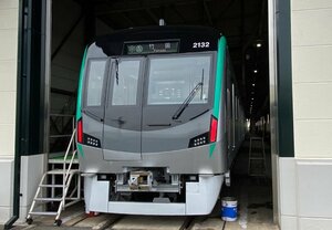 京都市営地下鉄烏丸線の新車両（第２編成）。外観は第１編成と同じ