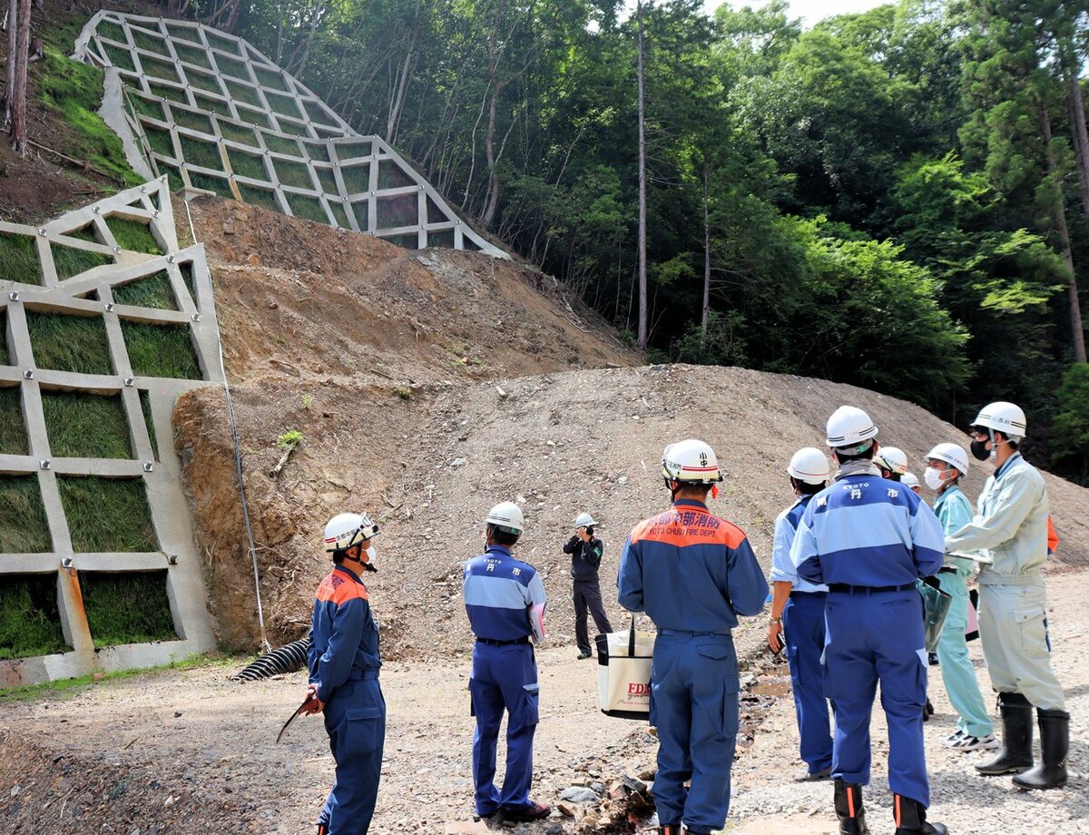 土砂災害防げ、砂防ダム現場で工事の進捗確認　京都・南丹で防災パトロール