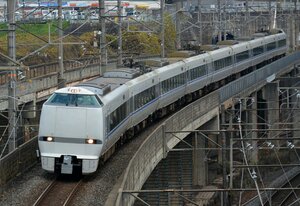 【資料写真】JR湖西線の特急列車